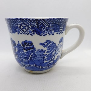 Vintage Willow Woods & Sons England Tea Cup - Woodsware Homeware - Retro - - Blue and White Floral- Cottagecore - Cottage, 4 available