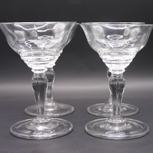 Set of 4 Crystal Cocktail / liqueur / Sherry / glasses, vintage crystal stemware, ideal housewarming gift.