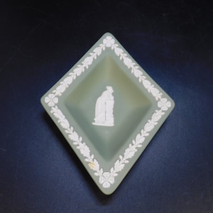 WEDGWOOD Green Jasperware Bas Relief Rhombus Trinket Dish, 1972
