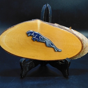 Jaguar car mascot on plaque, wall hanging,man cave, office desk