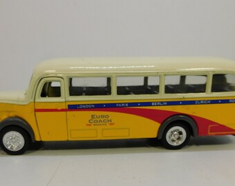 Mercedes-Benz O 3500 バス – 「Ruoff」ユーロ コーチ、1:43 スケール