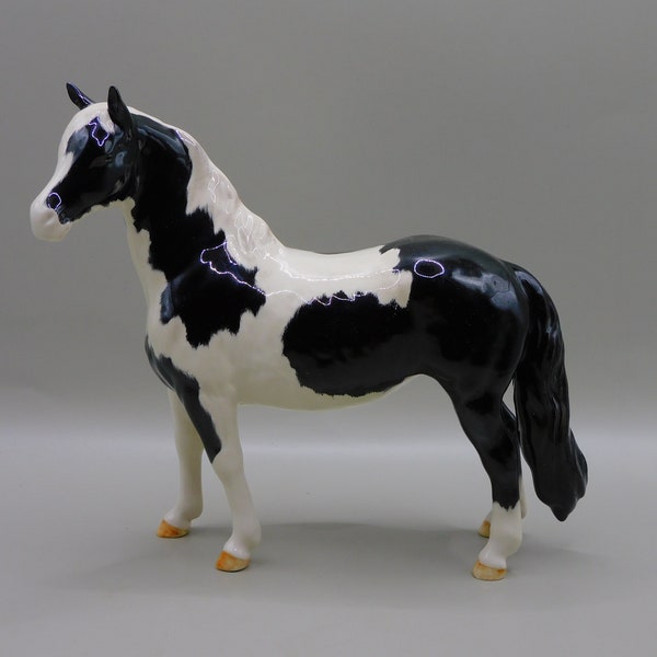 Beswick Pinto Piebald Pony, Model no.1373, Black and White, Standing Looking left, Rare find