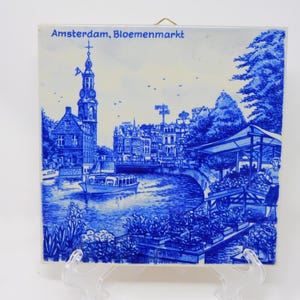 Antike Delfter Blaue Fliese | Amsterdamer Blumenmarkt Szene | Handgemaltes Holland | 6&quot; Quadrat | Wand Display | Seltene holländische Keramik
