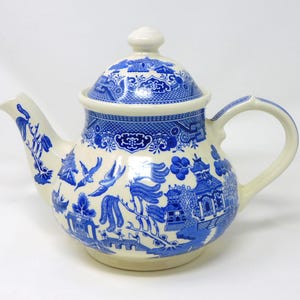 Teiera Churchill Blue Willow: porcellana orientale vintage da 1,2 litri