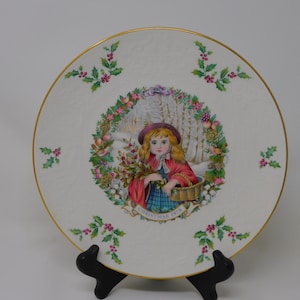 Royal Doulton Christmas Plate 1978: Second in Series, Bone China