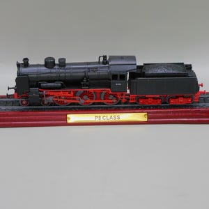 P8 Class, p8 cLASS locomotive, locomotive model, train model, vintage Locomotive