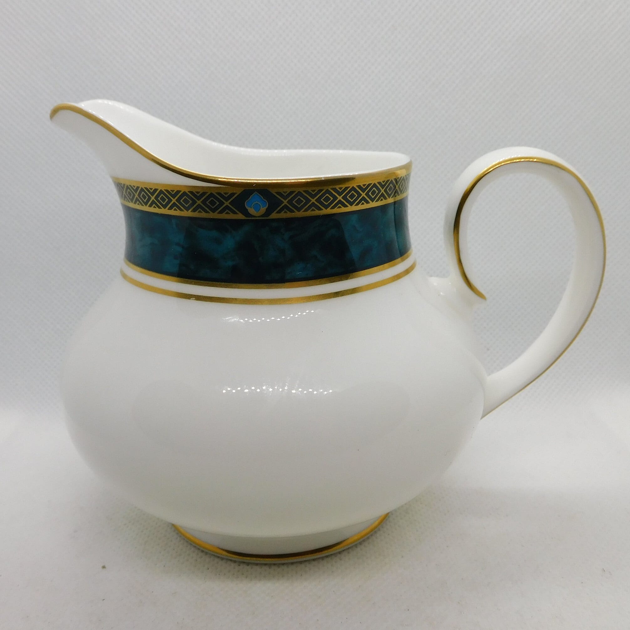 ロイヤルドルトン ビルトモア ミルクジャグ：グリーン＆ゴールド  