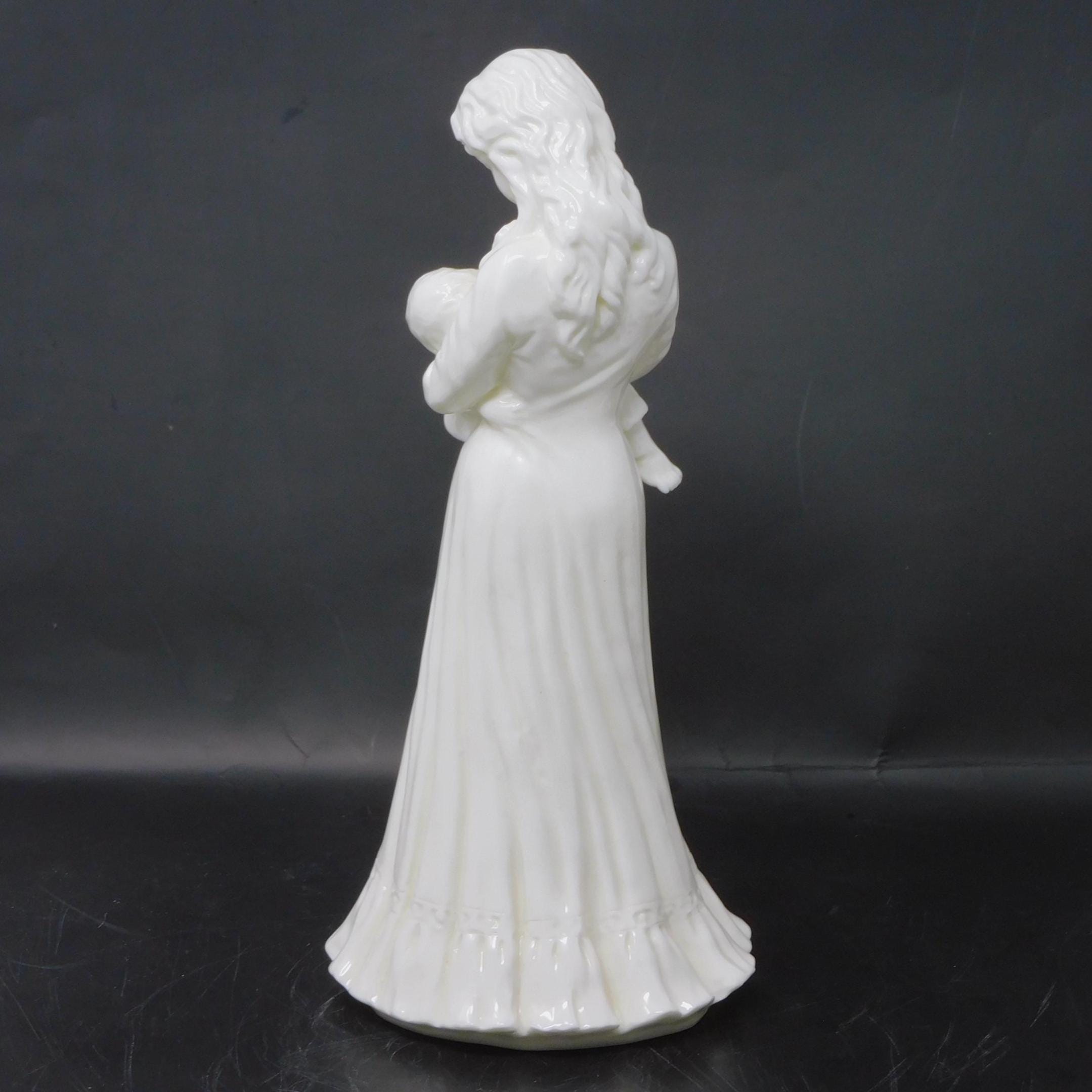 Royal Worcester “sweet Dreams” Figurine – Maureen Halson, 1988