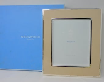 Wedgwood Grace Silver Plated Leather Photo Frame | 8x10 Photo Wedding Frame | Cream & Silver Elegant Picture Frame | Luxury Gift | Unused