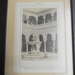 cartão postal antigo emoldurado, colado em papel e inscrito em cores brancas e pretas de tema espanhol, Sevilla, interior de la casa pilatos