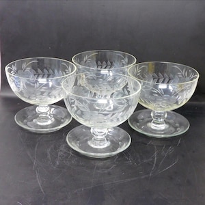 Vintage Etched Glass Sundae Bowls - Set of 4 Retro Dessert Dishes