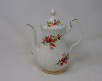 ロイヤルアルバート センテニアルローズ ラージコーヒーポット（蓋なし