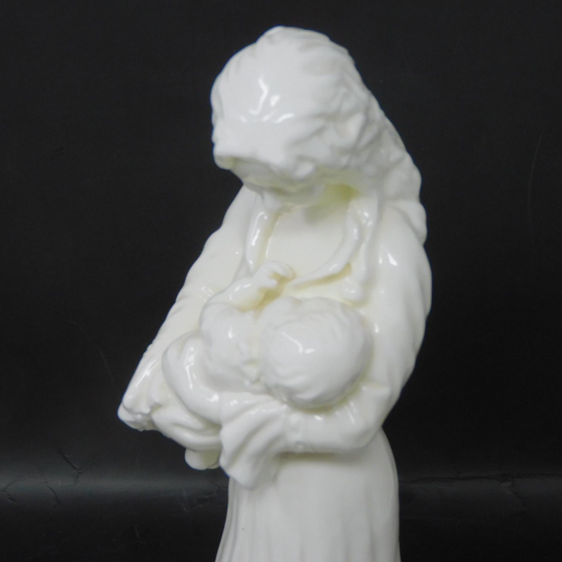 Royal Worcester “sweet Dreams” Figurine – Maureen Halson, 1988