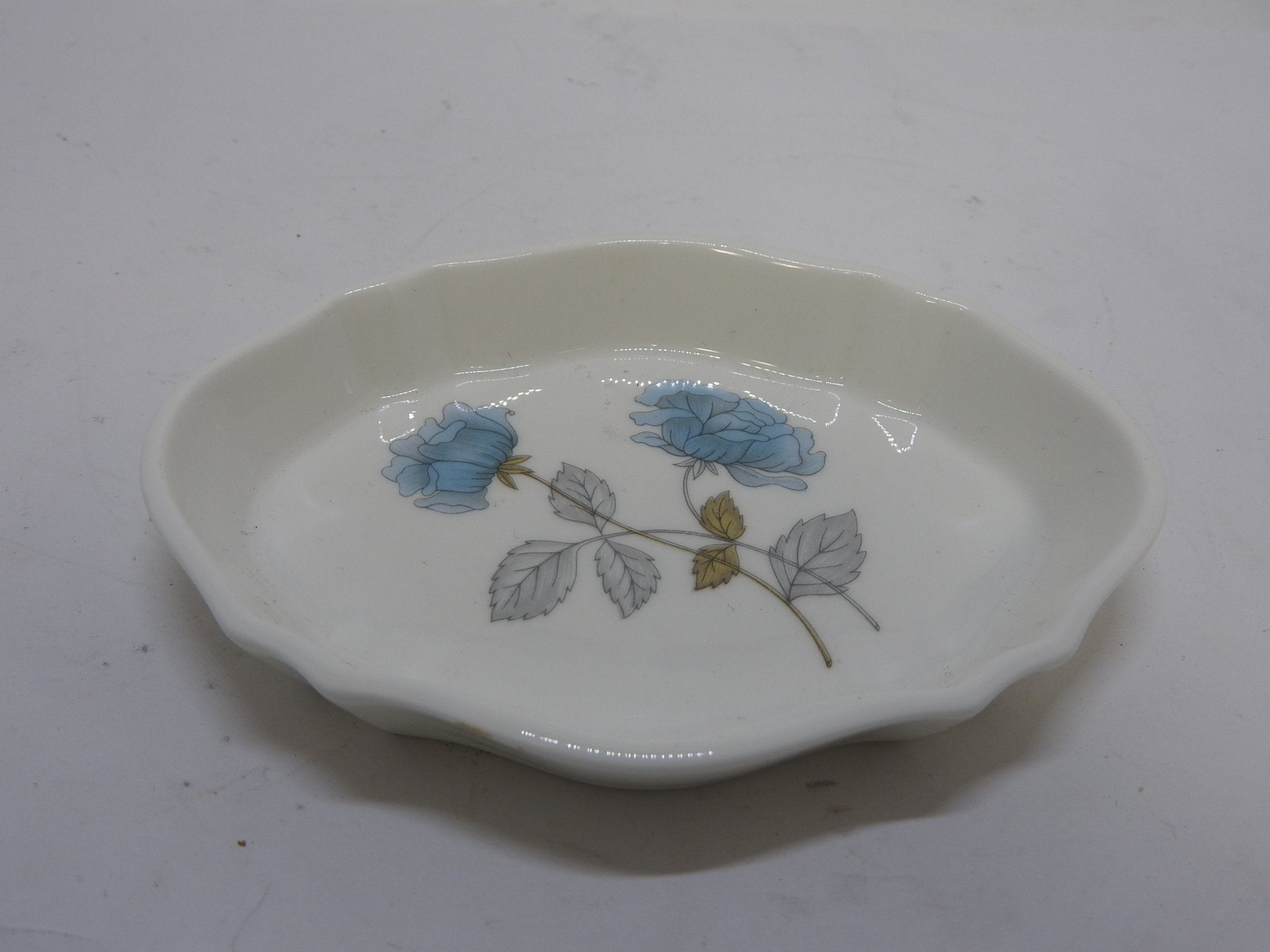 wedgwood, ice rose dish, trinket dish, pin dish