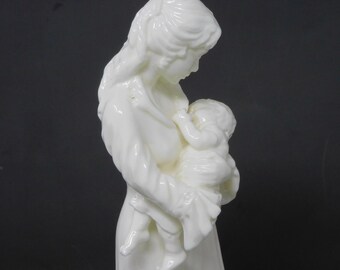 Royal Worcester “sweet Dreams” Figurine – Maureen Halson, 1988