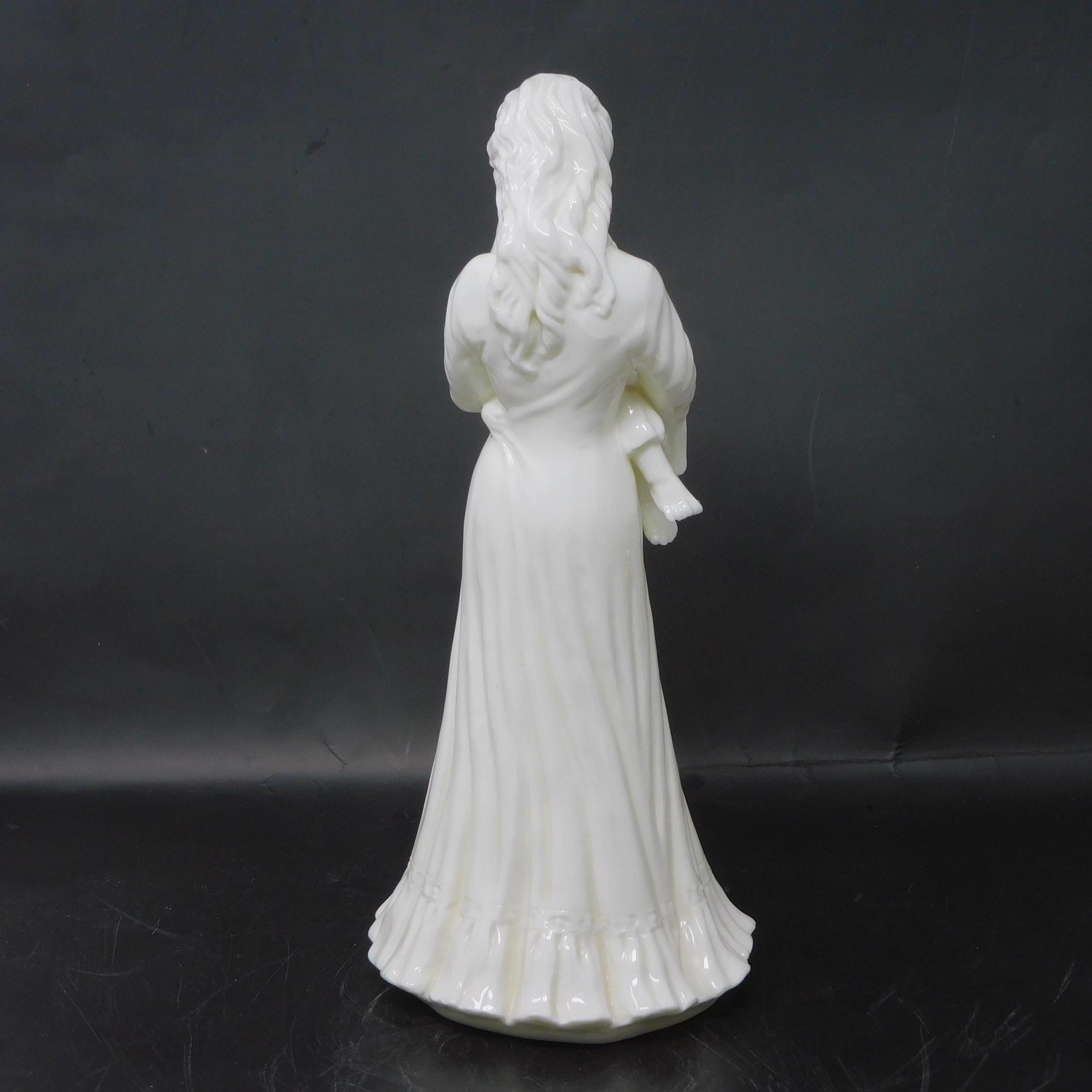 1988年　ロイヤルウースター 「Sweet Dreams…」母子のフィギュリン Royal Worcester “sweet Dreams” Figurine – Maureen Halson, 1988