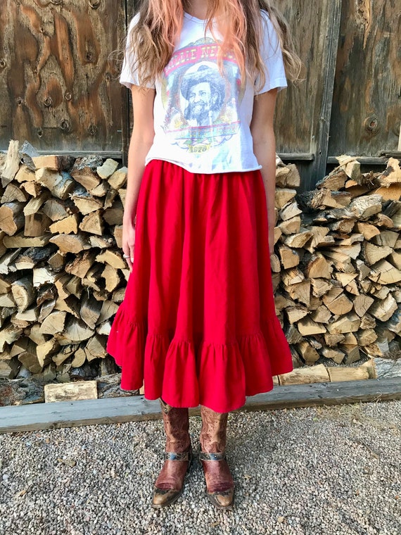 SALE! Red Corduroy Skirt/ Vintage Midi Square Dan… - image 3