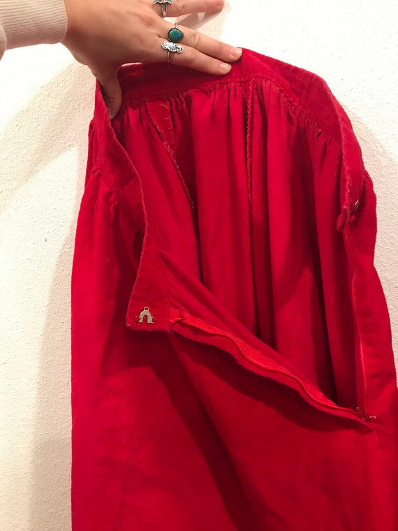 SALE! Red Corduroy Skirt/ Vintage Midi Square Dan… - image 8