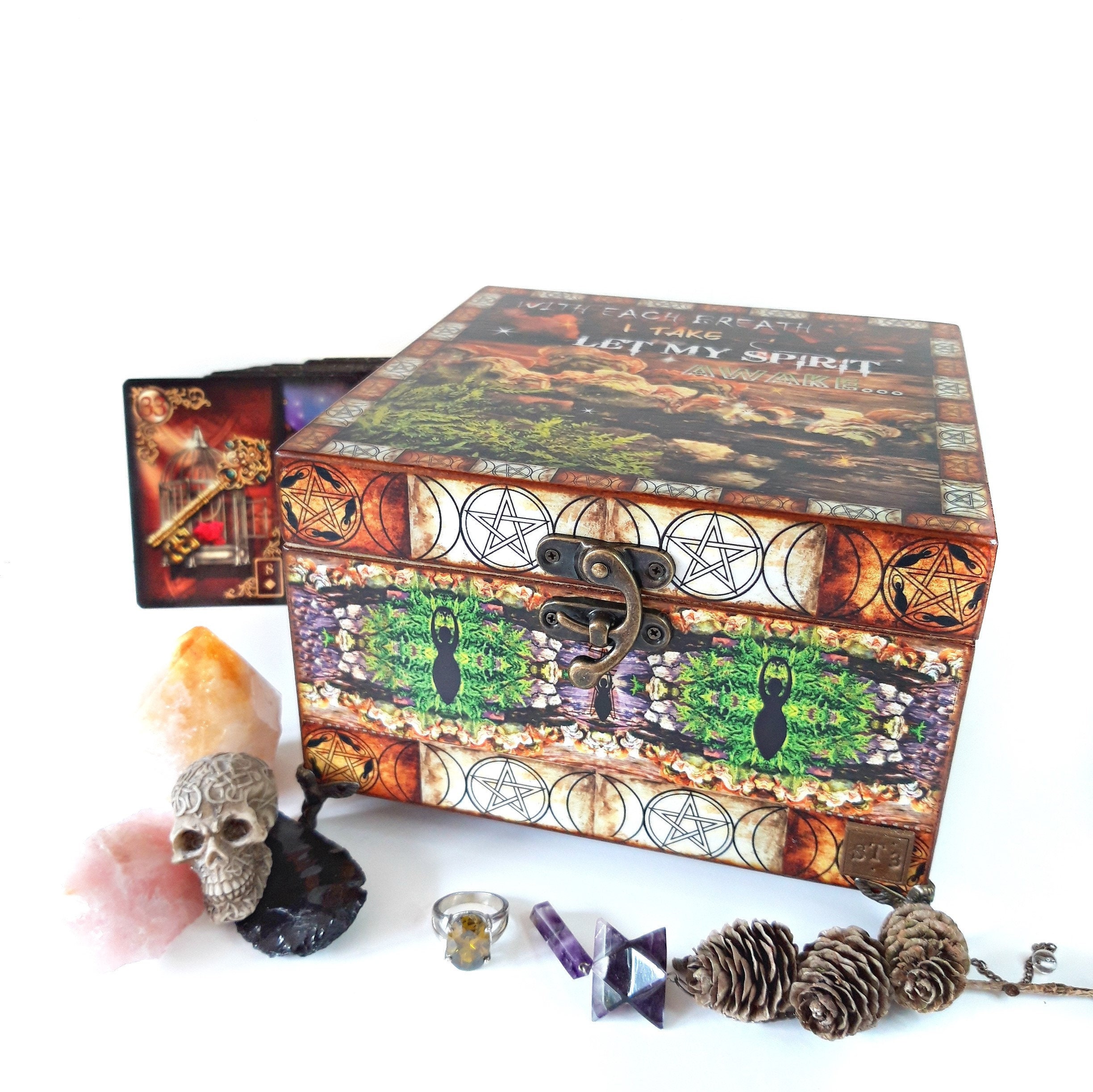 Pentacle Wooden Carved Box Tarot Jewelry Sage Stash Box 4"x 6" Pentacle Wooden Carved Box Tarot Jewelry Sage Stash Box 4"x 6"