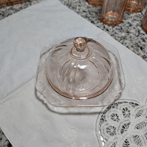 Indiana Glass Co. / Recollection Pink / Butter Dish/ Madrid Pattern