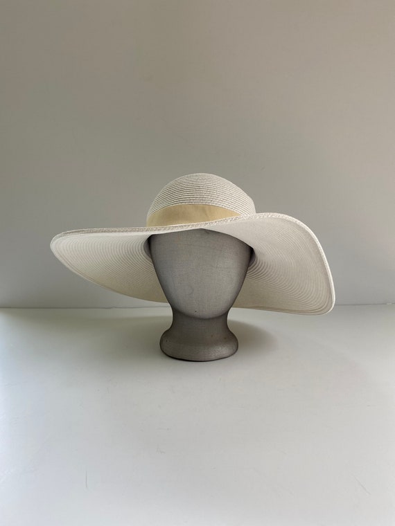 White Wide Brimmed Sun Hat - image 3