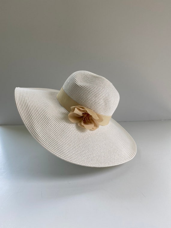 White Wide Brimmed Sun Hat - image 6