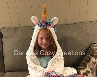 Unicorn blanket, hooded unicorn blanket, crochet unicorn blanket, unicorn, unicorn gifts, kids gifts, unicorn lovers, unicorn, unique gifts