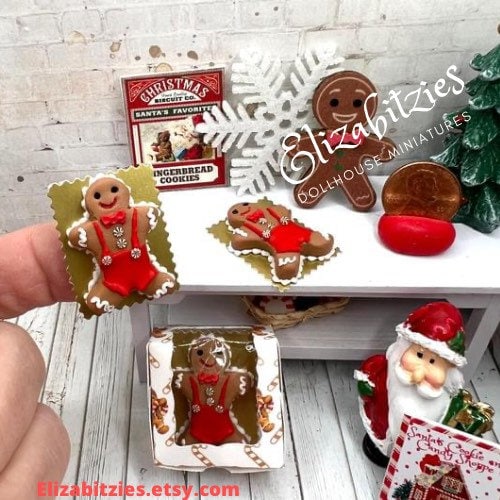 Miniature Ornaments Dollhouse in Green 