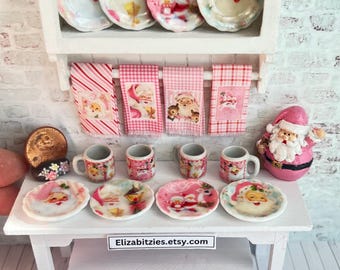 Miniature Pink Santa Dollhouse  Plates ( set of 4) 1:12 scale