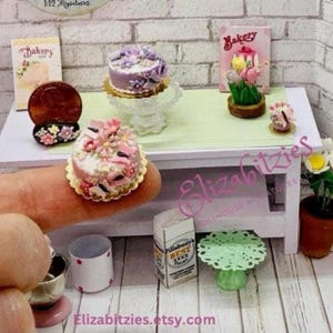Dollhouse Butterfly Pink Cake 1:12 scale