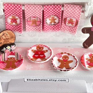 Miniature Pink Gingerbread Dollhouse Plates ( set of 4) 1:12 scale