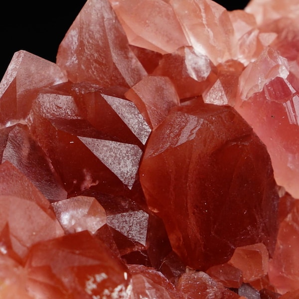 Rose Quartz Geode aka Pink Amethyst from Argentina - natural - 42g