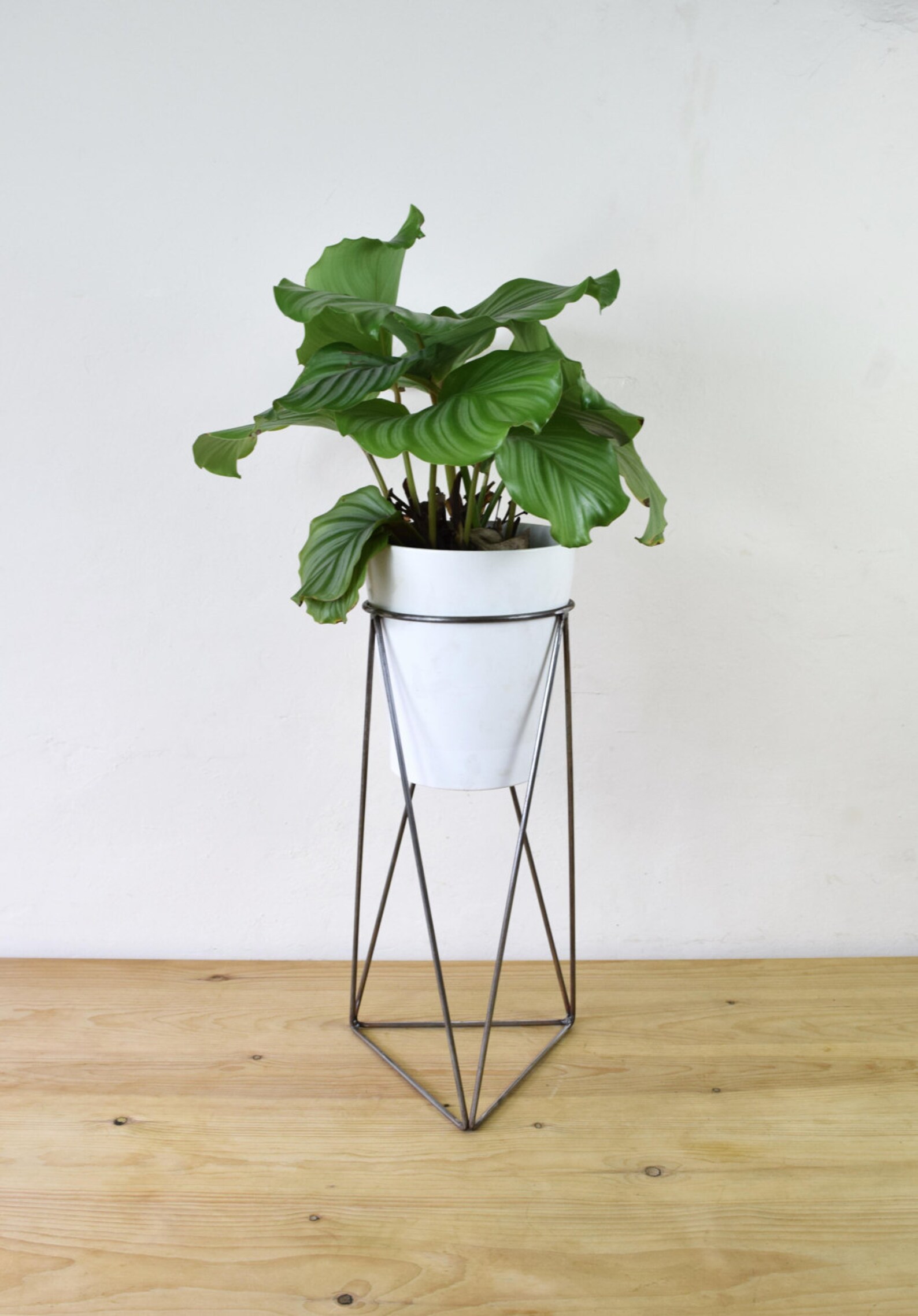 Medium Tor Triangle Plant Stand Etsy UK
