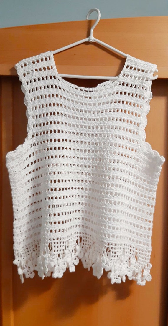 womens white crochet top
