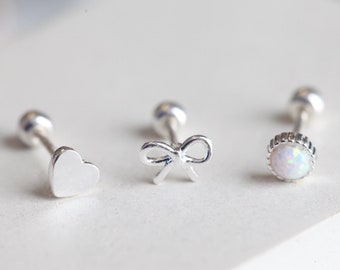 Pendiente de plata de ley con lazo pequeño • Pendiente de lóbulo con forma de corazón • Cierre de bola de 20 g con cinta pequeña • Piercing para atar nudos • Pendiente delicado de ópalo • Pendientes de plata 925