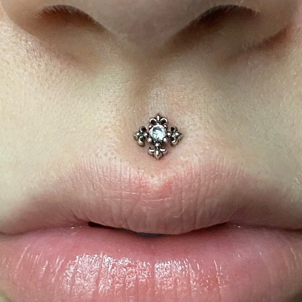 16g Cross Medusa Piercing • Medieval Cross Lippy Loop Labret Lip ring • Comfortable Surgical Steel Lip Ring • Cross Whimsigoth Lip Piercing