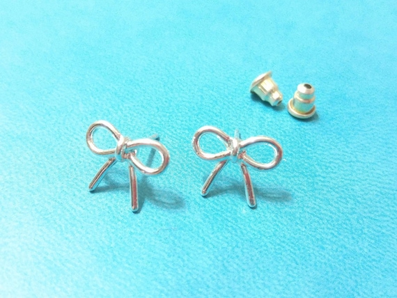 Buy Bow Earrings 18k Gold Rose Gold Silver Plated Ribbon Earrings Tiny Bow  Simple Knot Earrings Bridesmaids Gifts Wedding Favors Online in India - Etsy