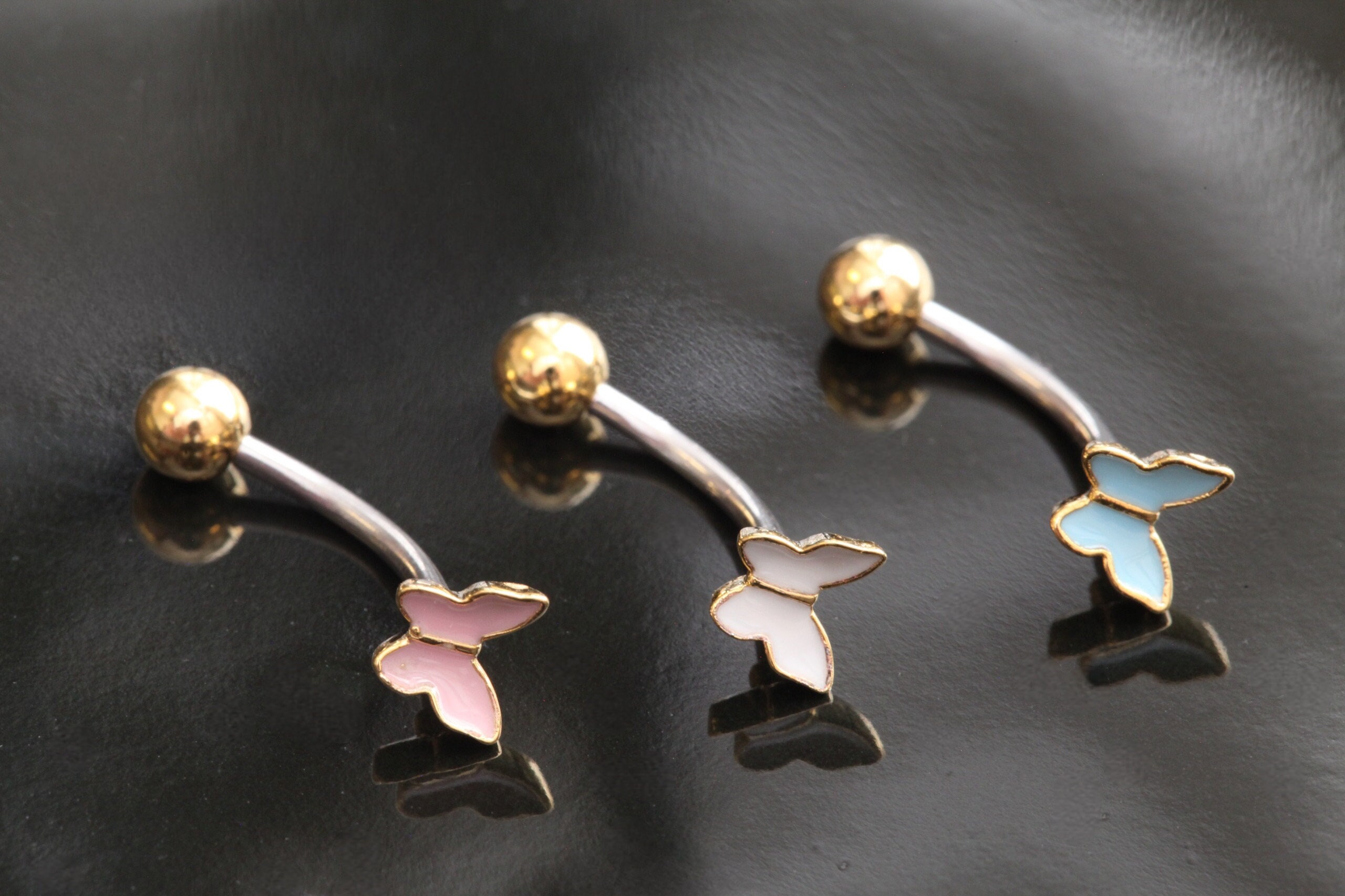 Acrylic belly button store rings safe