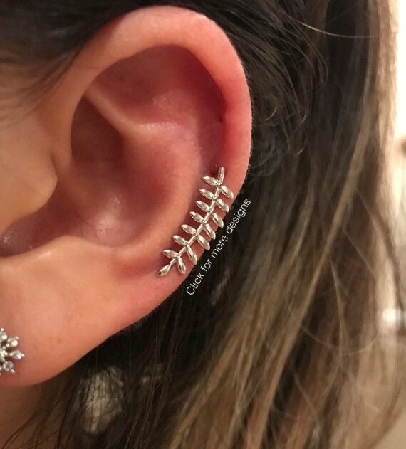 Curved deals cartilage earrings