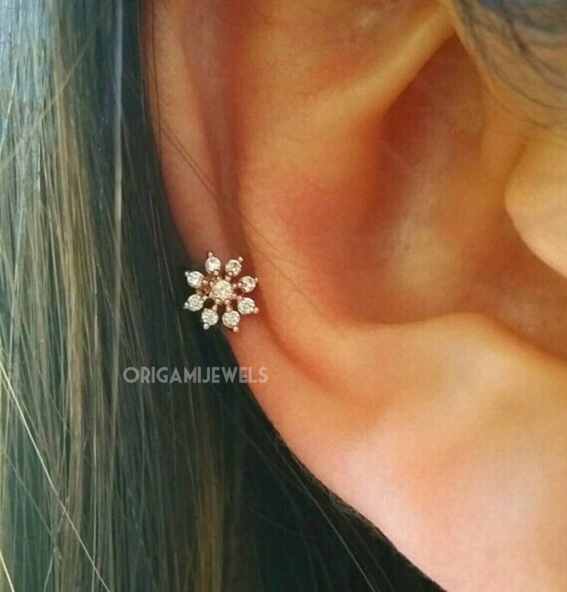 CZ Snowflake cartilage earrings, simple conch barbell, mini snowflake stud, small tragus earring, tiny snowflake threadless pushback labret 