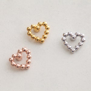 Hallow Heart Cartilage Earrings • Bubble Heart Tragus Stud • Silver 4mm Pushback Stud • Dainty Friendship Piercing • 18g Popular 4mm Labret