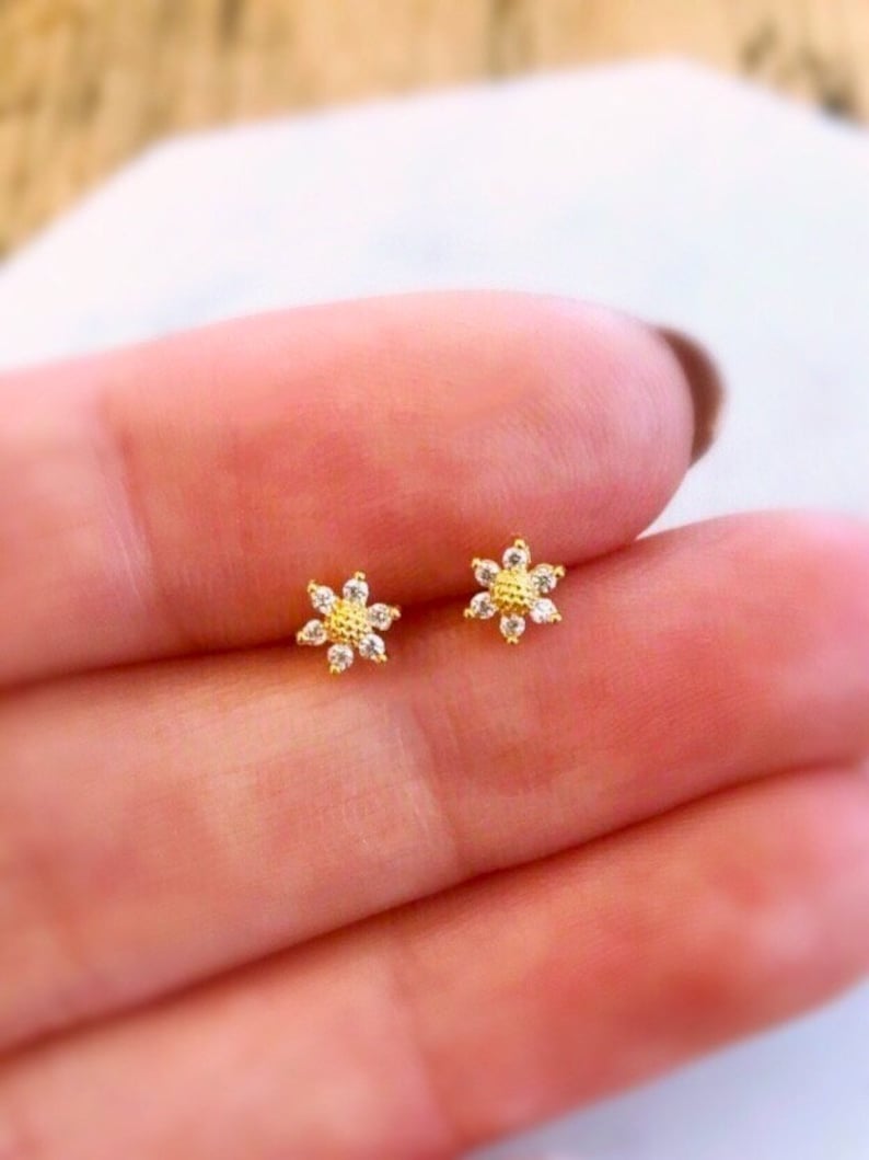 Mini Sunflower Earrings Small Earrings Dainty Flower Studs - Etsy