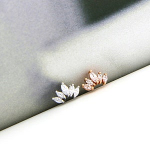 925 Silver Crown Cartilage Earring 16g 18g Threadless Tragus Stud Pushback 4mm Conch Dainty Studs Tiara Crystal Cartilage Piercing image 1