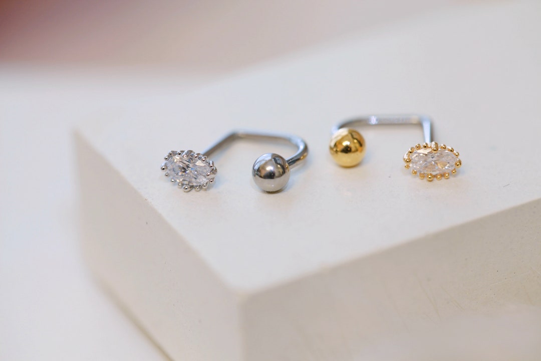 16g Oval Medusa Piercing • Oval Lippy Loop Labret Lip • Surgical Steel ...