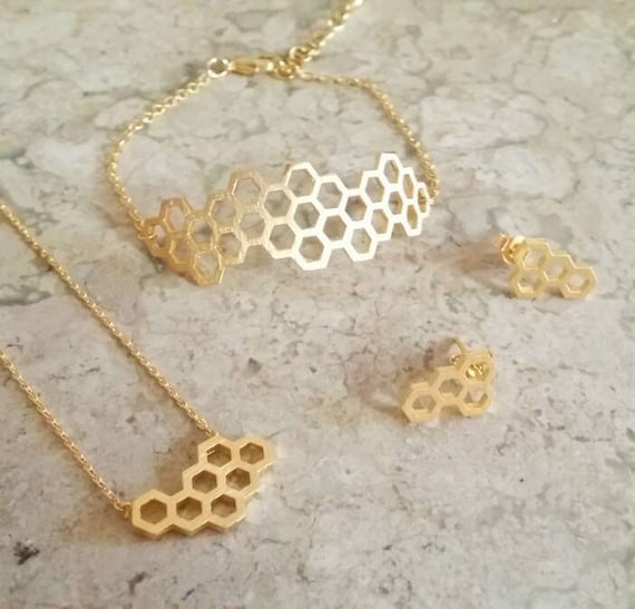 Gold Jewelry Set Beehive Jewelry Hexagon Stud Earrings Hexagon Jewelry Set Mother s Day Gift Gift for Aunt Trio Set Jewelry Set Gifts Etsy Canada