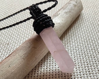 Macrame rose quartz crystal choker necklace with black onyx clasp, macrame crystal pendant with rose quartz.