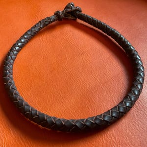 Collar de cuero trenzado a mano con 6 tiras para hombre o mujer. Collar de cuero choker.