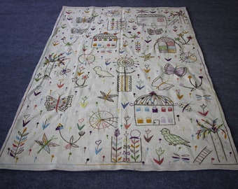Haak vloerkleed, geborduurd kelim vloerkleed, picturaal vloerkleed, vogels vloerkleed, 5x8 gehaakt vloerkleed, Suzani kelim vloerkleed. Afmetingen: 167 cm x 230 cm / 5' x 8'