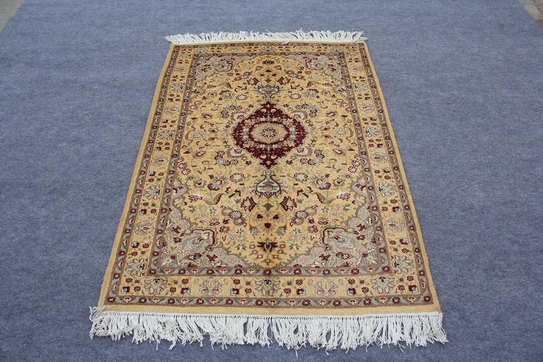 4x6 High Density Woolen Rug, 4x6 Unique Color Rug, Hand Knotted Woolen