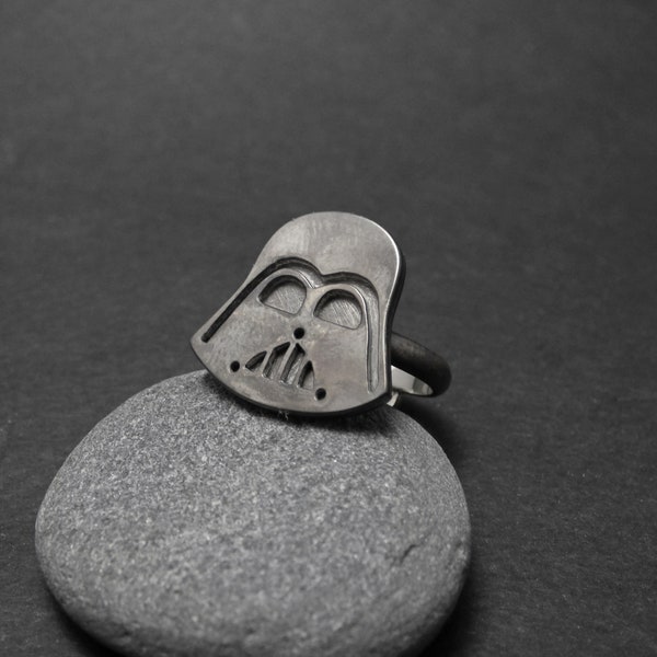 Star Wars 3D Darth Vader Petite Ring main image 0